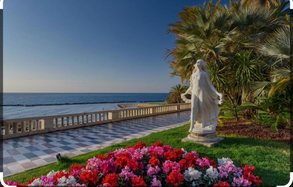 Giardino In Citta; Centralissimo Sanremo Bagian luar foto