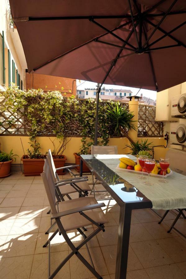 Giardino In Citta; Centralissimo Sanremo Bagian luar foto